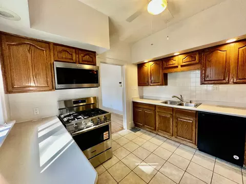 45 N Sunset Ave, Freeport, IL 61032 photo 8
