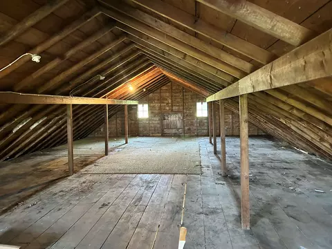 404 E Willow St, Forreston, IL 61030 photo 9