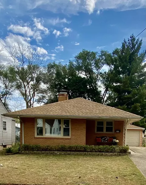 549 Renrose St, Loves Park, IL 61111