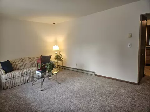 Living - 2120 Devon Ave, Loves Park, IL 61111 photo 3 of 9