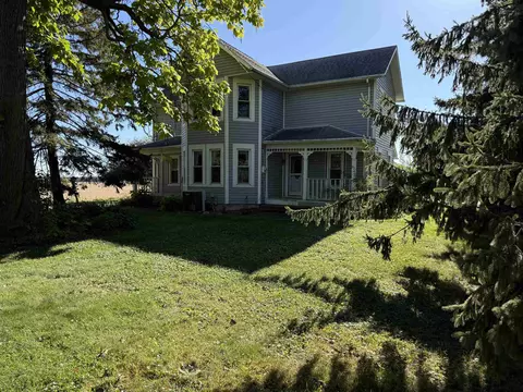 7707 Us Rte 20 W, Lena, IL 61048