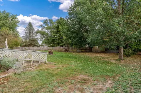 Exterior - 11423 Cedarbrook Rd, Roscoe, IL 61073 photo 4 of 10