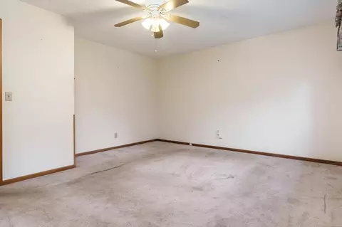 Bedroom - 11423 Cedarbrook Rd, Roscoe, IL 61073 photo 3 of 10