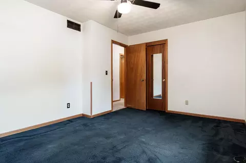 Bedroom - 11423 Cedarbrook Rd, Roscoe, IL 61073 photo 6 of 10