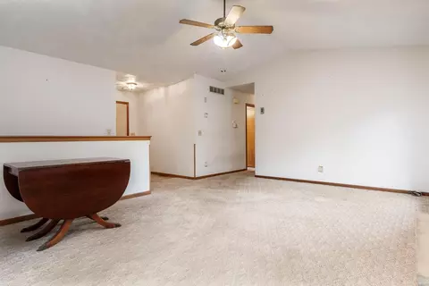 Living - 11423 Cedarbrook Rd, Roscoe, IL 61073 photo 4 of 6