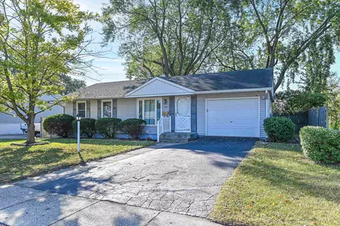 1818 Grandview Dr, Beloit, WI 53511