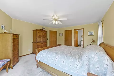 810 Southgate Dr, Lake Summerset, IL 61019 photo 12