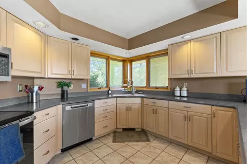 9802 River Bend Dr, Roscoe, IL 61073 photo 18
