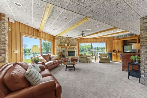 9802 River Bend Dr, Roscoe, IL 61073 photo 31