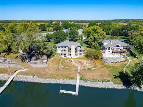 9802 River Bend Dr, Roscoe, IL 61073 photo 42