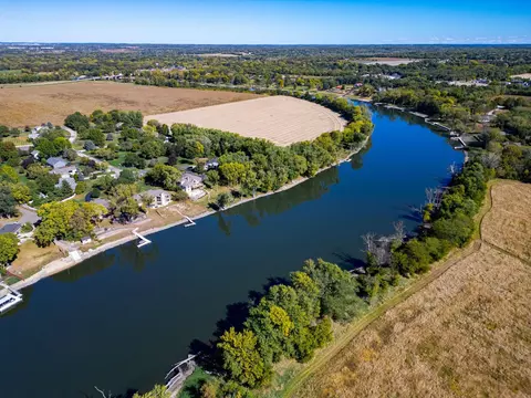 9802 River Bend Dr, Roscoe, IL 61073 photo 46
