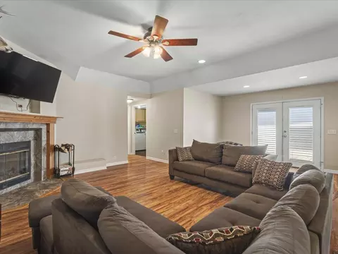735 Eastern Ave, South Beloit, IL 61080 photo 12