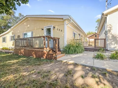 735 Eastern Ave, South Beloit, IL 61080 photo 4
