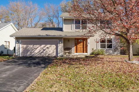 8817 Wakefield Dr, Machesney Park, IL 61115