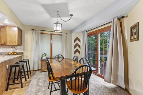 Dining - 1397 Pier Dr, Lake Summerset, IL 61019 photo 1 of 2