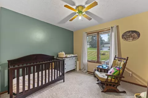 Bedroom - 1397 Pier Dr, Lake Summerset, IL 61019 photo 3 of 5