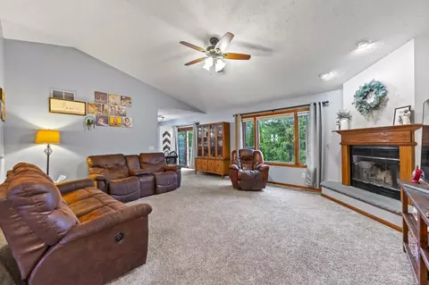 Living - 1397 Pier Dr, Lake Summerset, IL 61019 photo 1 of 2
