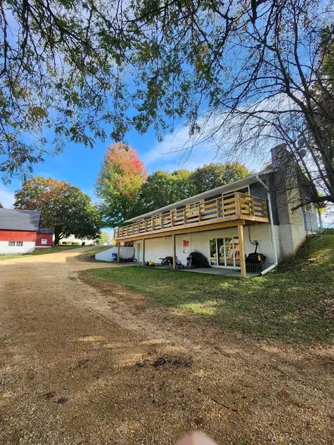 Exterior - 205 Il Rte 64, Lanark, IL 61046 photo 3 of 28