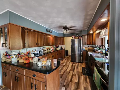 Kitchen - 205 Il Rte 64, Lanark, IL 61046 photo 4 of 5