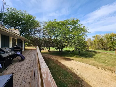 Exterior - 205 Il Rte 64, Lanark, IL 61046 photo 5 of 28