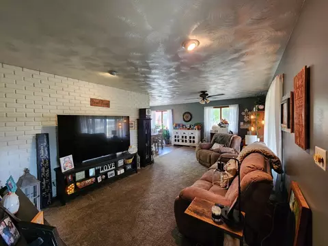 Living - 205 Il Rte 64, Lanark, IL 61046 photo 5 of 7