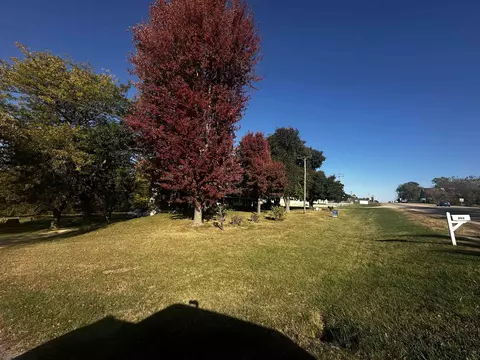 Exterior - 205 Il Rte 64, Lanark, IL 61046 photo 7 of 28