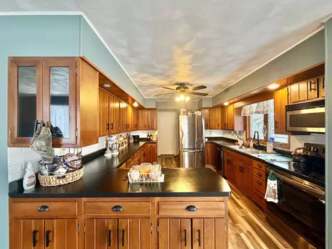 Kitchen - 205 Il Rte 64, Lanark, IL 61046 photo 3 of 5