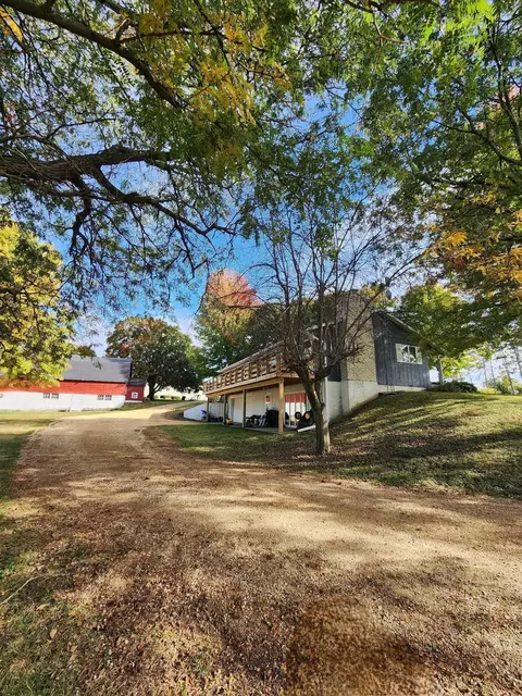 Exterior - 205 Il Rte 64, Lanark, IL 61046 photo 19 of 28