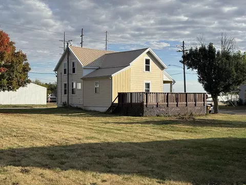 122 N Rochester St, Lanark, IL 61046 photo 5