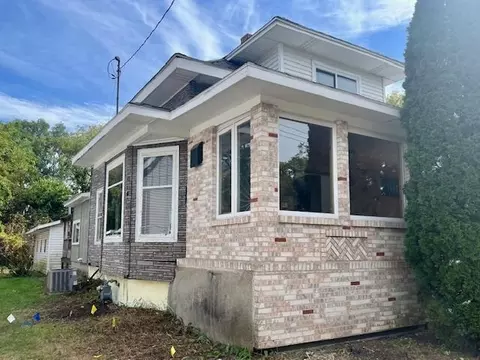 565 Northwestern Ave, South Beloit, IL 61080