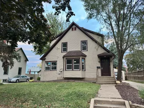 816 S Harlem, Freeport, IL 61032