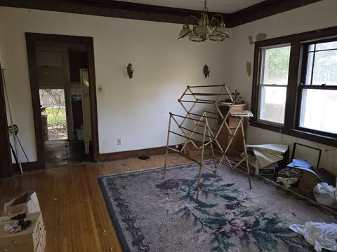 19 E Pershing St, Freeport, IL 61032 photo 13