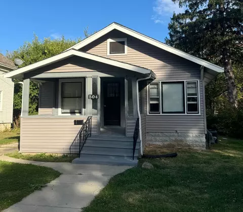 504 Howard Ave, Rockford, IL 61102