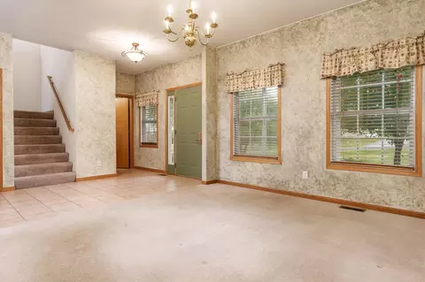 Living - 5166 E Hubbard Trl, Byron, IL 61010 photo 5 of 6