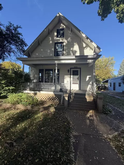 311 W Marshall St, Belvidere, IL 61008
