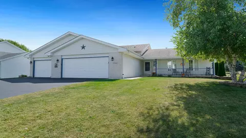 13116 Springhill Dr, Winnebago, IL 61088