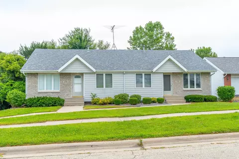 3786-3788 Sage Dr, Rockford, IL 61114