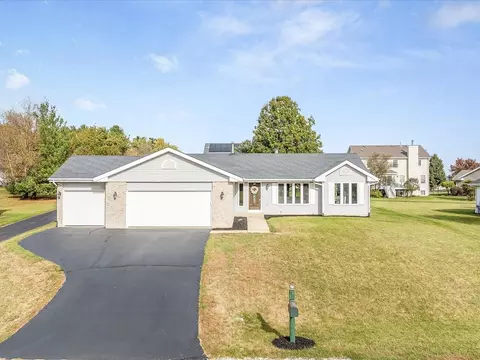 12861 Clearwater Pointe, Winnebago, IL 61088