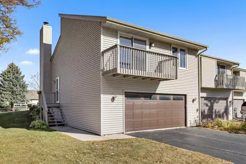 663 Amphitheater Dr #1, Rockford, IL 61107