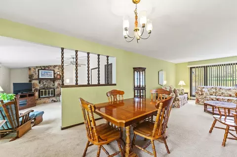 295 Forestcliff Ct, Lake Summerset, IL 61019 photo 7