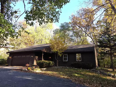 10821 Keokuk Trl, Roscoe, IL 61073