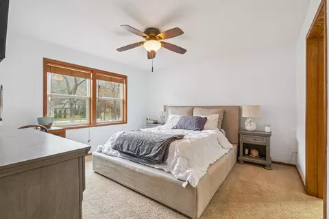Bedroom - 4641 S Beach Ln, Dubuque, IA 52003 photo 1 of 5