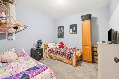 Bedroom - 4641 S Beach Ln, Dubuque, IA 52003 photo 5 of 5