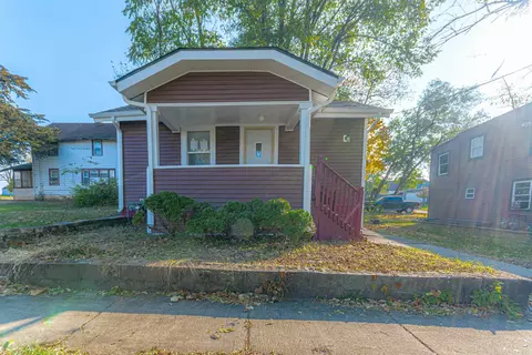 210 Stewart Ave, Rockford, IL 61102