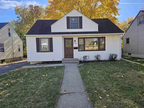 3511 Carolina Ave, Rockford, IL 61108