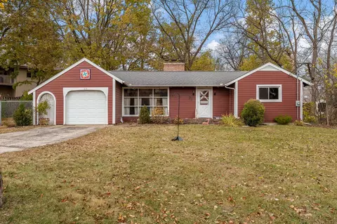 415 S Blackhawk Blvd, Rockton, IL 61072
