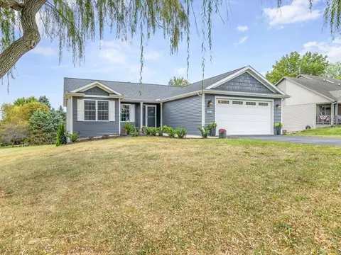1464 Chadbourne Dr, Lake Summerset, IL 61019
