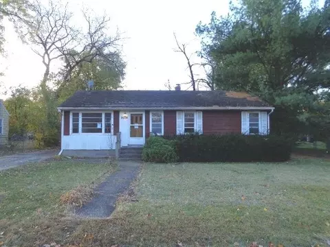 9224 Baldwin Dr, Machesney Park, IL 61115