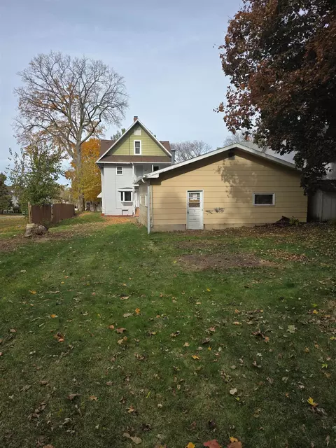 Exterior - 111 Empire, Freeport, IL 61032 photo 5 of 5