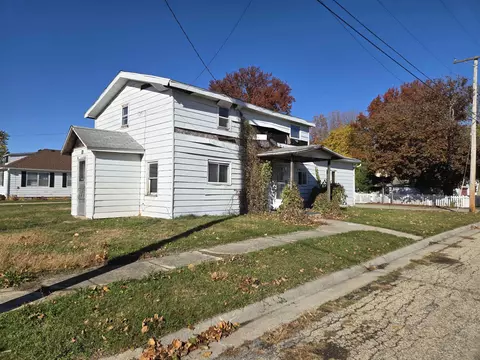 412 E Colden St, Polo, IL 61064 photo 3